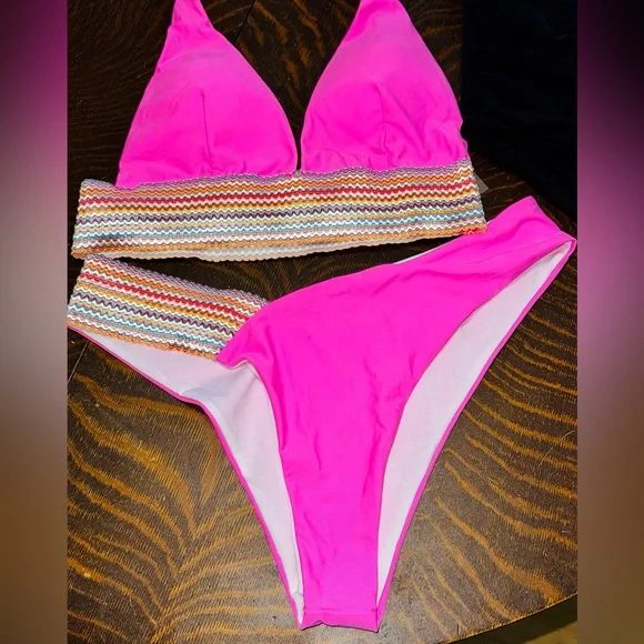 Summer Swimsuits BUNDLE of 4 (Size L, XL)… - Picture 7 of 15